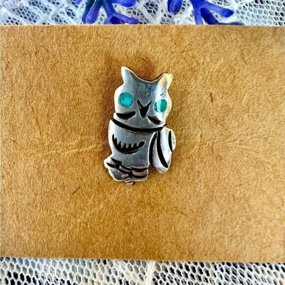Vintage Sterling Owl Tie Tac Pin with Turquoise Inlay Eyes Unisex - Picture 10 of 10